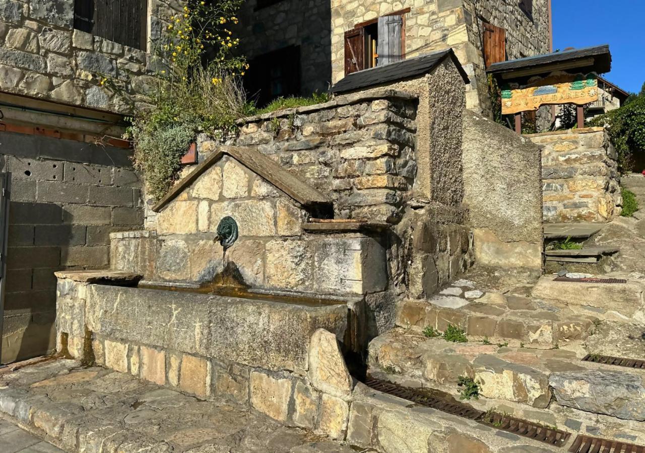 Caldares Exclusivo Atico En El Pueyo De Jaca Lägenhet Panticosa Exteriör bild